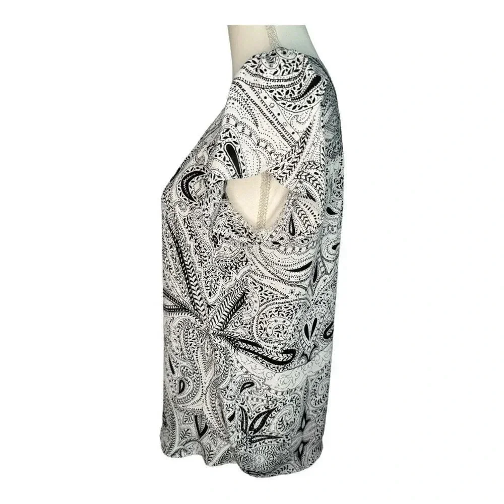 LOFT Small‎ Petite Black & White Shadow Paisley Petal Sleeve Top